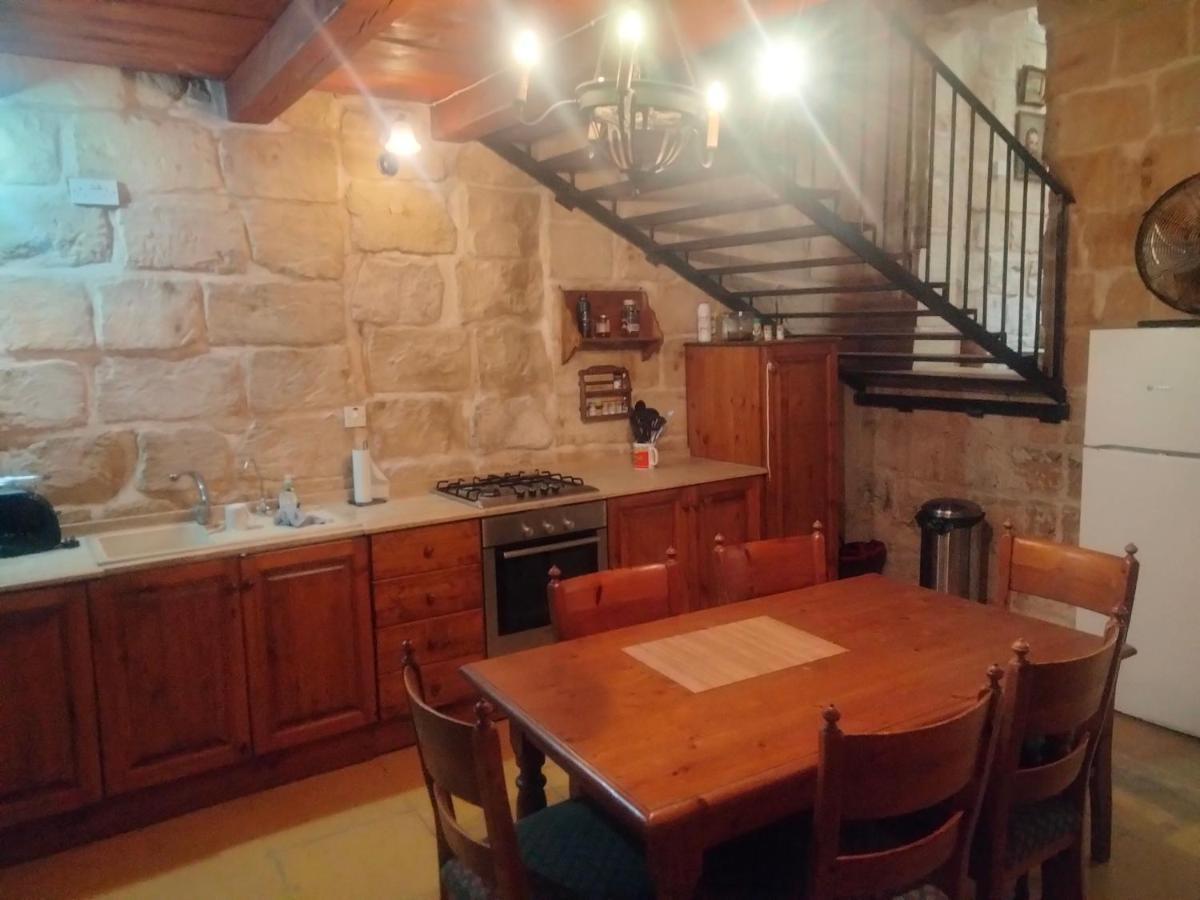 Charming 17Th Cent House Of Character In The Famous 3 Cities, Right Next To Valletta Cospicua Zewnętrze zdjęcie