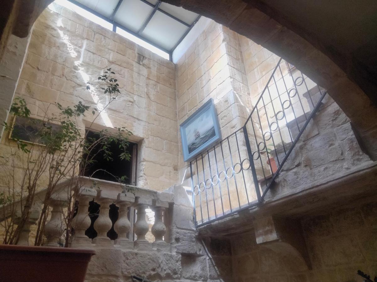 Charming 17Th Cent House Of Character In The Famous 3 Cities, Right Next To Valletta Cospicua Zewnętrze zdjęcie