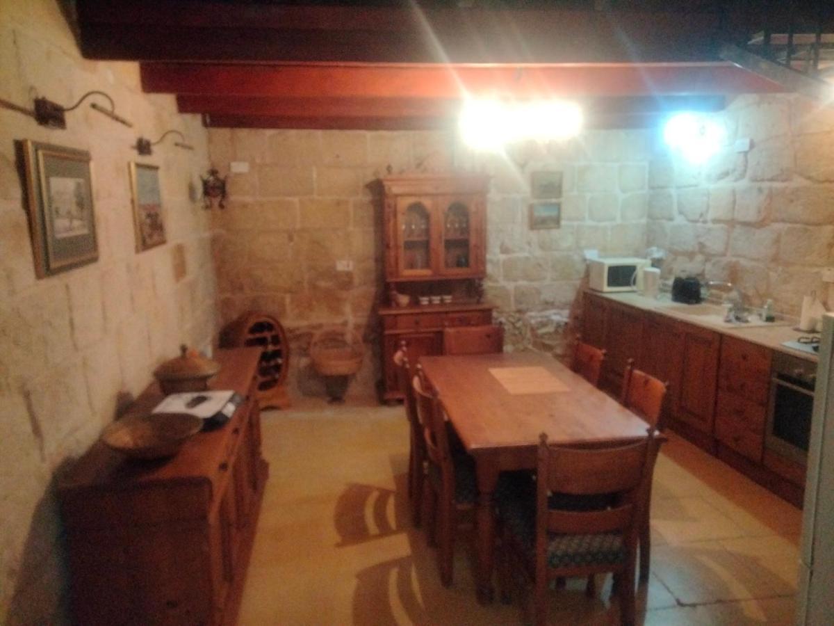 Charming 17Th Cent House Of Character In The Famous 3 Cities, Right Next To Valletta Cospicua Zewnętrze zdjęcie